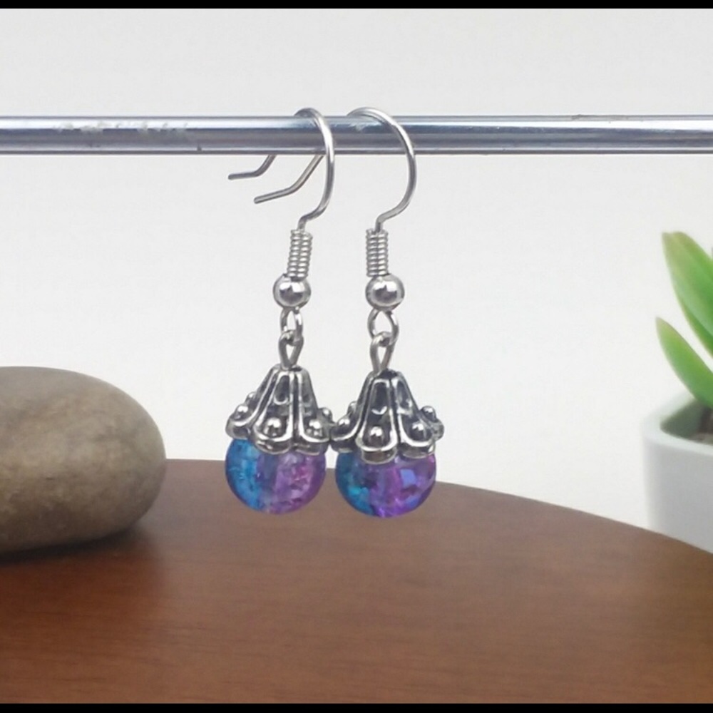 NWT- Handmade Crackled Glass Silver Tone Earrings - Picture 2 of 2